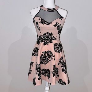 •TRIXXI Clothing Company• Halter Top, Floral, Elegant Dress.
